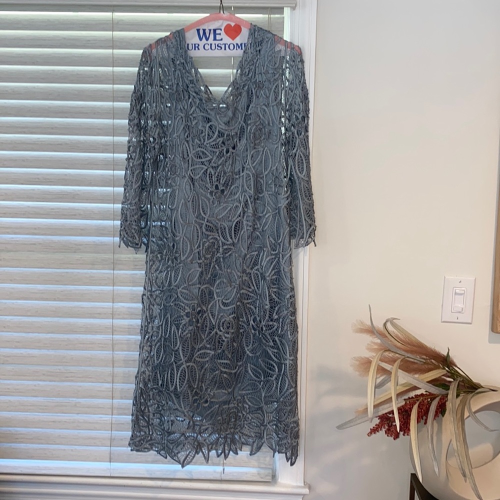 Silky underlay dress. Silvery / gray with hints of blue / green